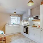 4 Bed In Oc-s34237 دينت