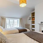 4 Bed In Oc-s34237 دينت